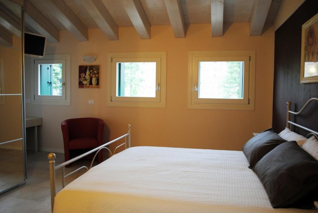 Bed And Breakfast Castello Villafranca di Verona Room photo
